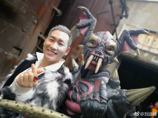 铠甲勇士猎铠之神脑危机