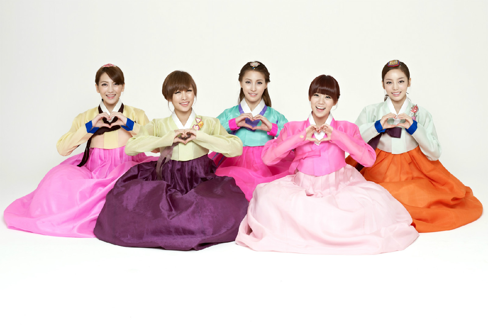 KARA 韩服造型 KARA 韩服造型