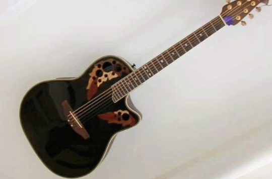 ovation(吉他品牌)