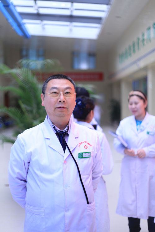 王占明(北京联科肾病医院学科·专家组成员)
