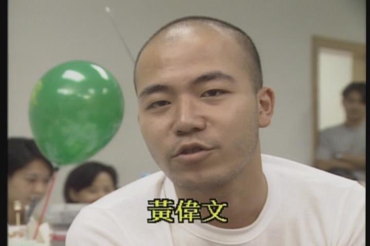 《软硬再造》曾为软硬天师工作的黄伟文 《软硬再造》曾为软硬天师工作的黄伟文