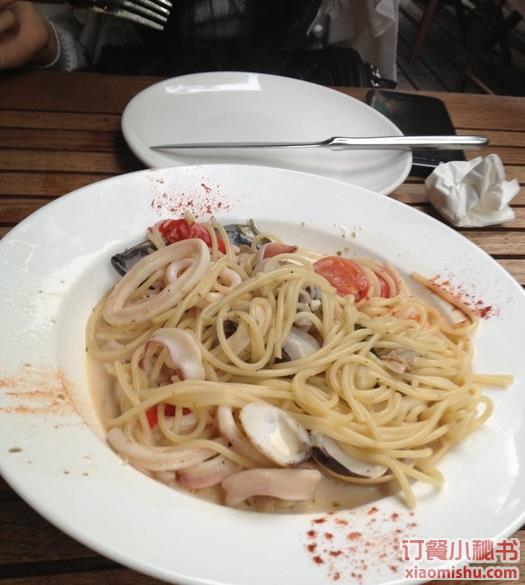 白葡萄酒海鲜意粉