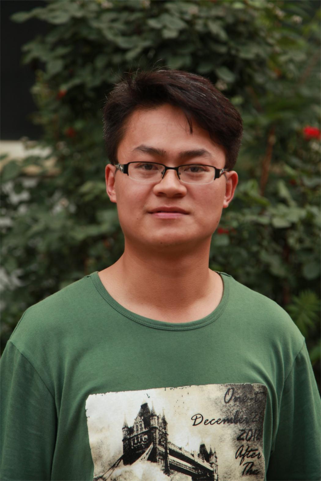 王翡(硬笔书法家)