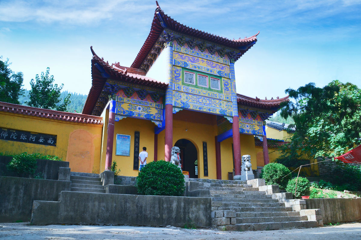 圣泉古寺 圣泉古寺