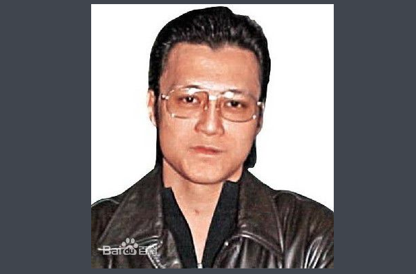 李泰龙