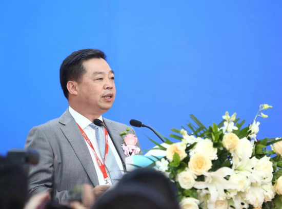 开幕典礼居然之家董事长兼总裁汪林朋致辞 开幕典礼居然之家董事长兼总裁汪林朋致辞