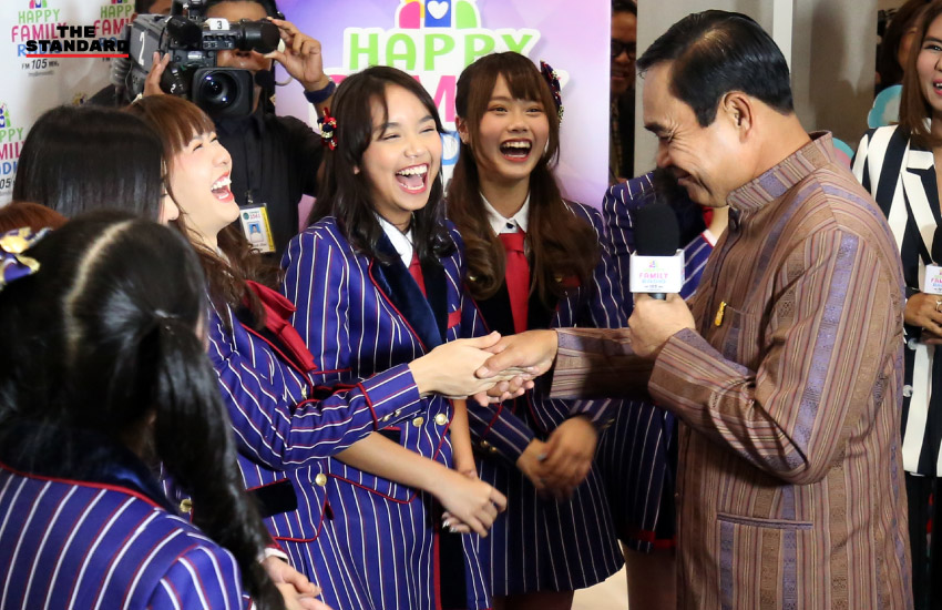 BNK48接受泰国总理巴育会见