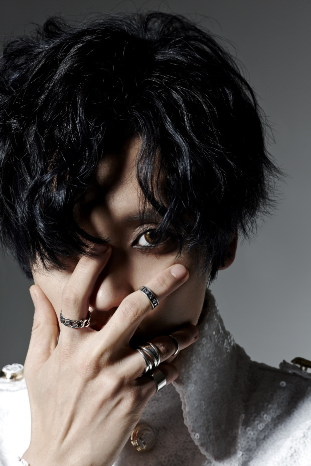 Lovekiller(Niel（teen top成员）solo歌曲)
