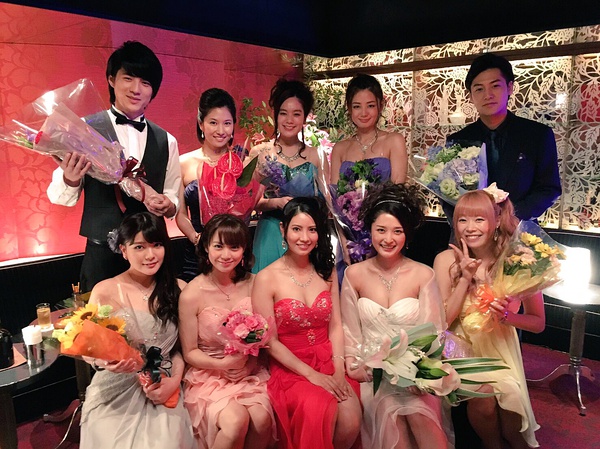 OL开始兼职女公关 OL开始兼职女公关