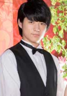 OL开始兼职女公关