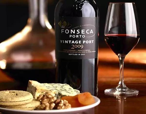 port(酒及计算机连线埠)