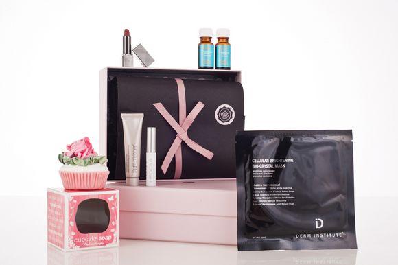 GLOSSYBOX 礼盒 GLOSSYBOX 礼盒